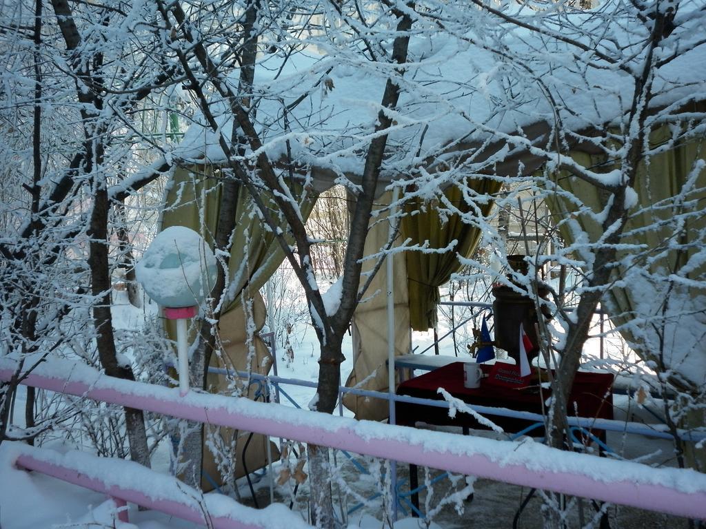 Guest House Dompolski Гюмри Екстериор снимка