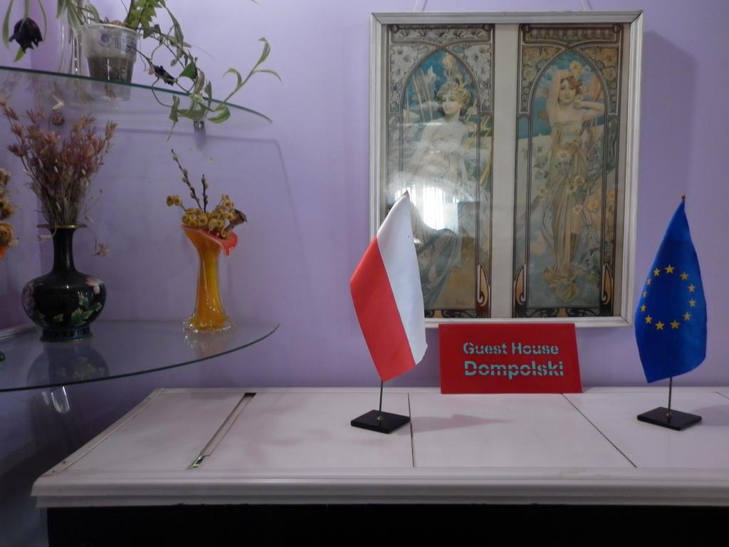Guest House Dompolski Гюмри Екстериор снимка